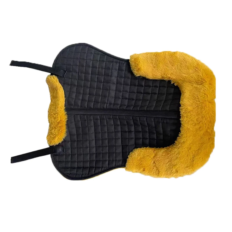 English saddle pad with half sheepskin and velvet, containing synthetic wool, western style, suitable for riding