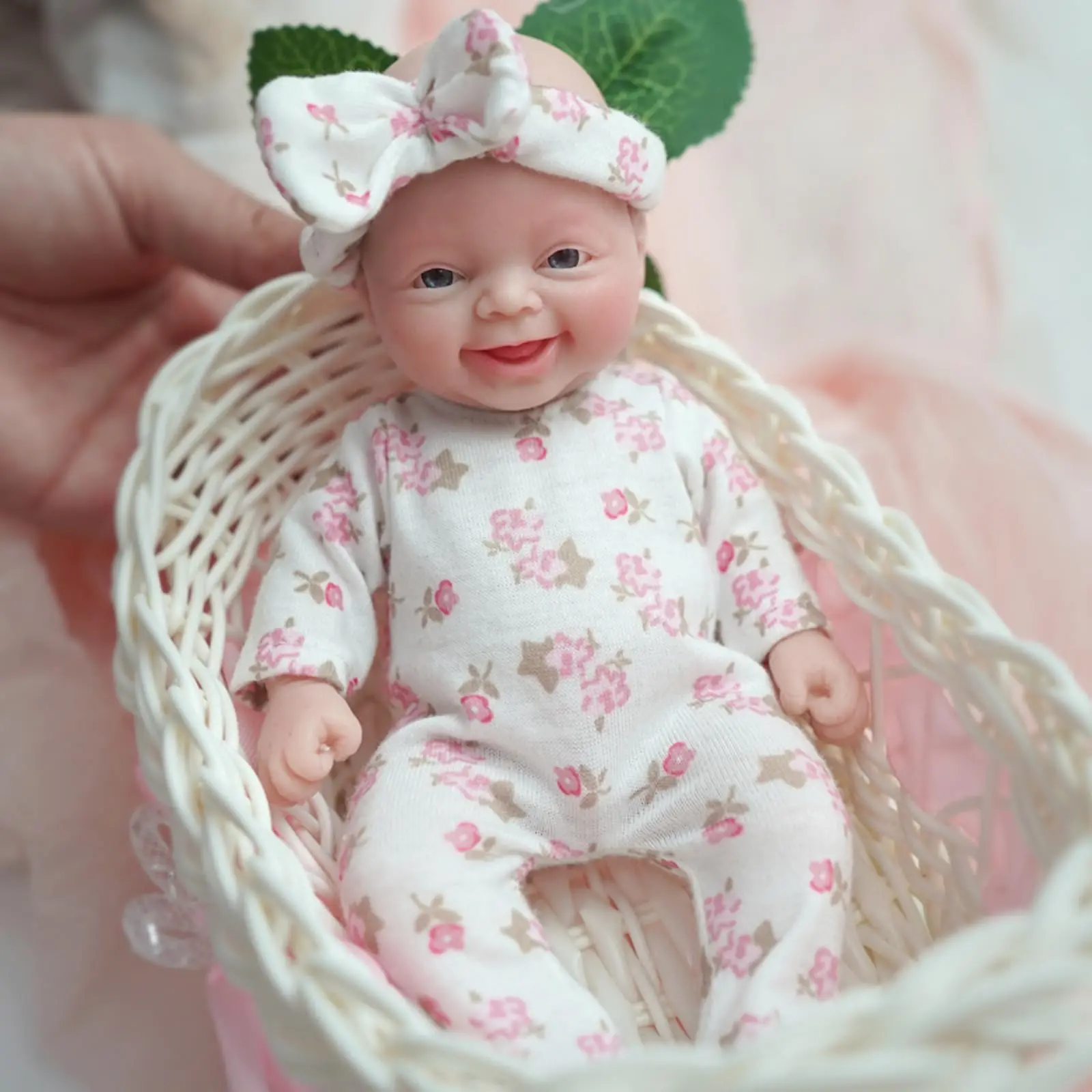 7 inch Cuddly Mini Silicone Reborn Doll,Body Soft Silicone Lifelike Reborn Baby, Halloween/Thanksgiving Day/Christmas Gift