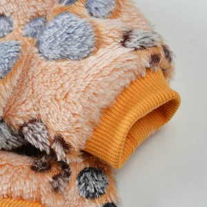 Bir kedi için soğukta giyimde ilk 10 satış, no. 5