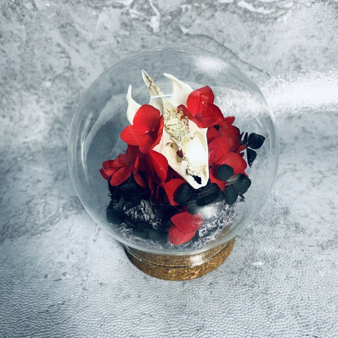 2133 Art Skull Preserved Flower Glass Sphere Desktop Ornament Bulk Wholesale Gold Foil Handmade Dome Display Decor Gothic Style