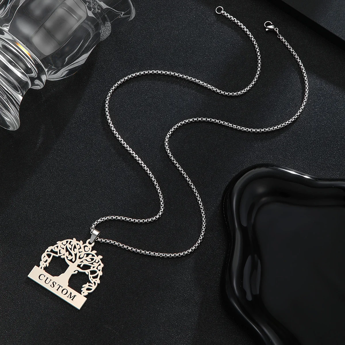 Custom Simple Trendy Hollow Tree Of Life Choker Necklace Pendant Neck Jewelry Accessories Women Men's Fashion Party Gift