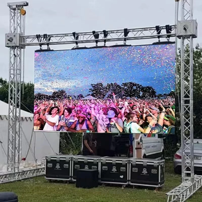 Nieuw aanpasbaar full-color LED-display P3.91 buiten 500x500mm videomuur led-scherm voor podiumachtergrondscherm.