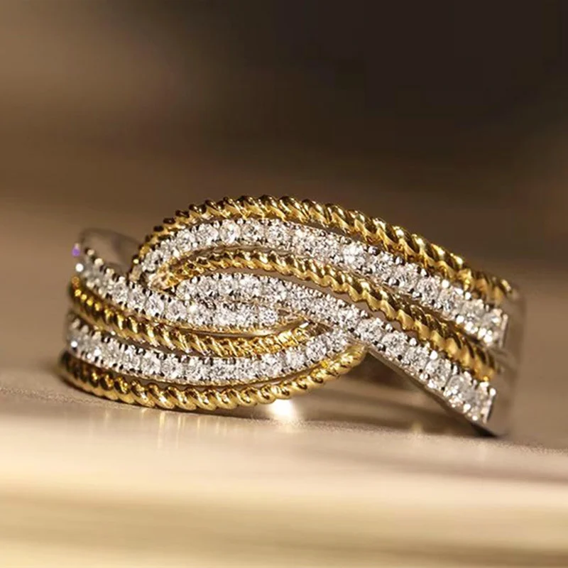 Huitan Stylish Chic Engagement Ring Fashion Lady Shinning Finger Jewelry with Bright Zirconia Two Tone Style Accessories Gift