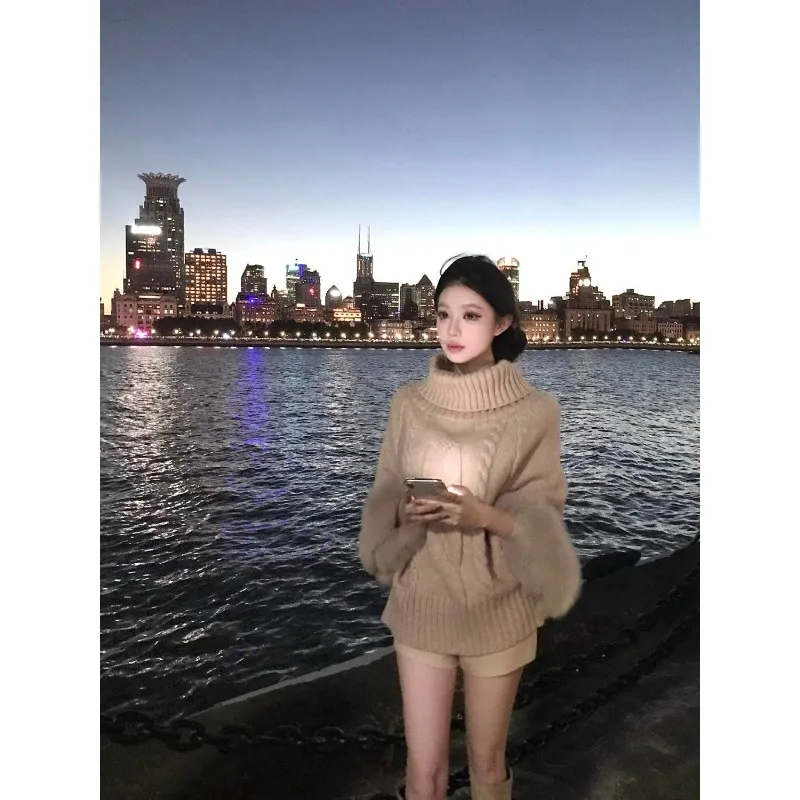 2026 Nuovi polsini imitazione volpe capelli dolcevita misto twist lavorato a maglia maglione superiore maglione con maniche a pipistrello da donna