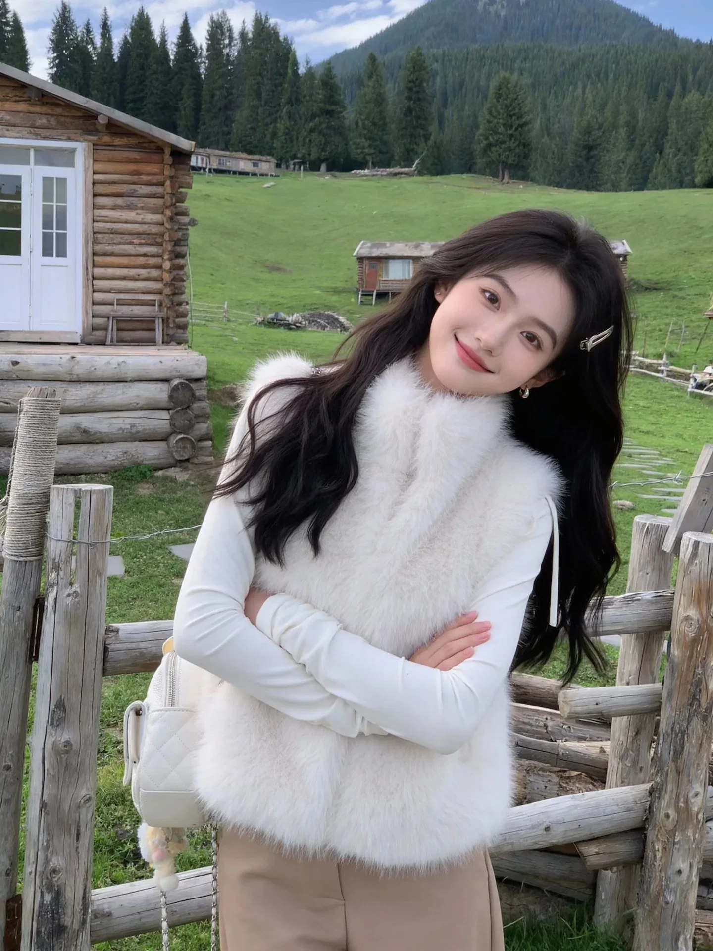 

ort Women's Furry Vest 2026 Autumn Winter Warmth Pure Color Versatile Stand Fit Zipper Closure No Sve Fur Coat