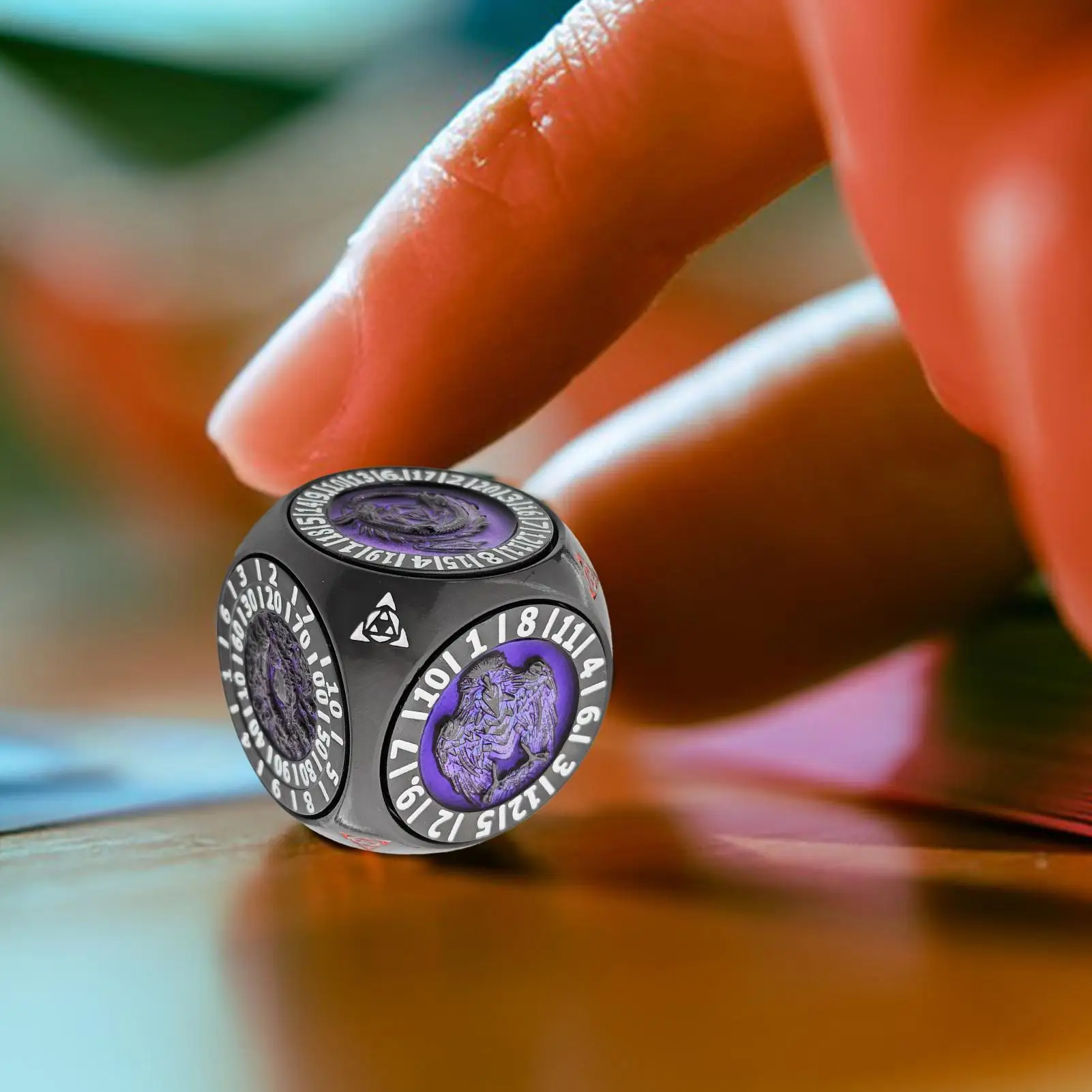 

Спиннерные игральные кости 7-в-1, стандартные игровые кости, вращающаяся игрушка с геометрическим рисунком для досок, путешествий, детей, семейных пар, классных сборов, подростков