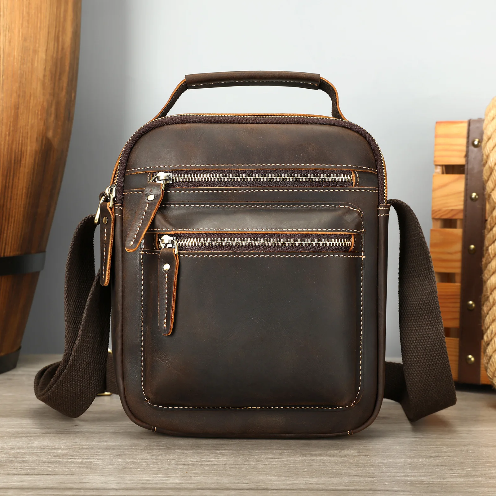 

Men's Genuine Leather Messenger Bag Vintage Pull-Up Leather Crossbody Sling Bag Shoulder Bag for Daily Commute Work