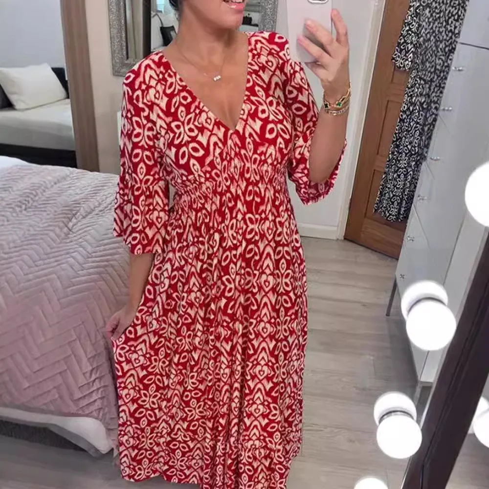 

2025 Summer Bohemia Casual V-neck Flower Wear Ladies Packaging Elegant Beach Clothing Holiday Elegant Ladies Loose Beach Dress