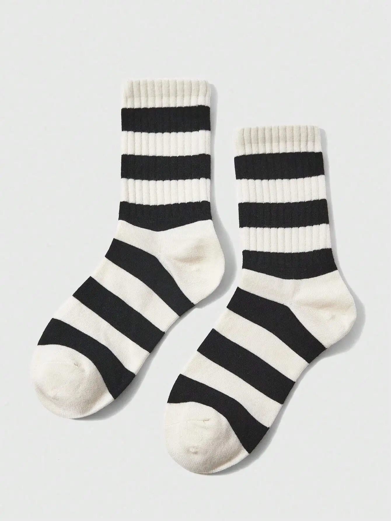 5pairs/Set Black & White Striped Mid-Calf Athletic Socks