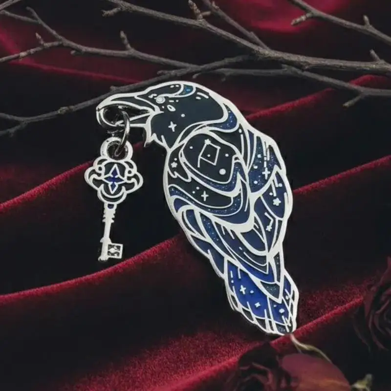 Crow With A Key In Its Mouth Metal Pin Enamel Brooch Lapel Pin With Pendant DIY Jewelry Accessories Bag Decorations