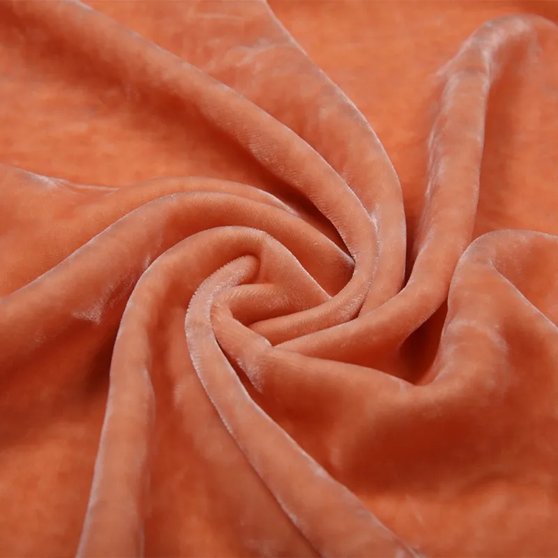 Abito da sera e cheongsam con camicia da notte in tessuto di velluto georgetà di seta intrecciata