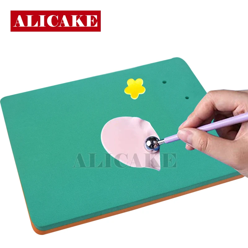 Fondant Foam Pad Sugarcraft Shaping Sponge Mat 5 Holes Making Fondant Flowers/Leaves Creating Pad Drying Mat Modeling Tools