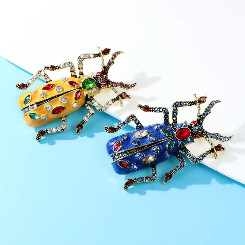 Various vintage enamel beetle pins and brooches, classic European and American fashion universal suit pin accessories, available