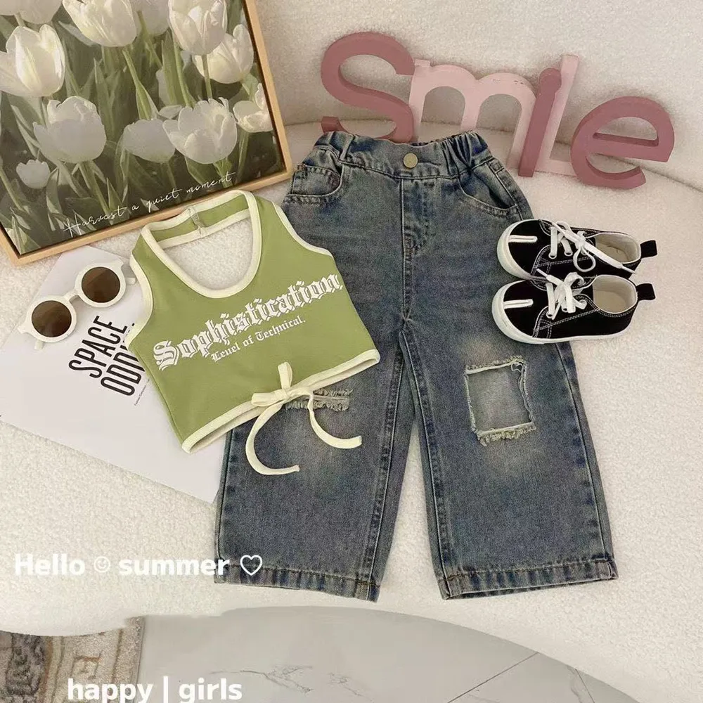 

Korean Style Girls' Summer Set New Fashionable and Stylish Children's Camisole Vest+Trendy Ripped Jeans Two-piece Set 80-130CM