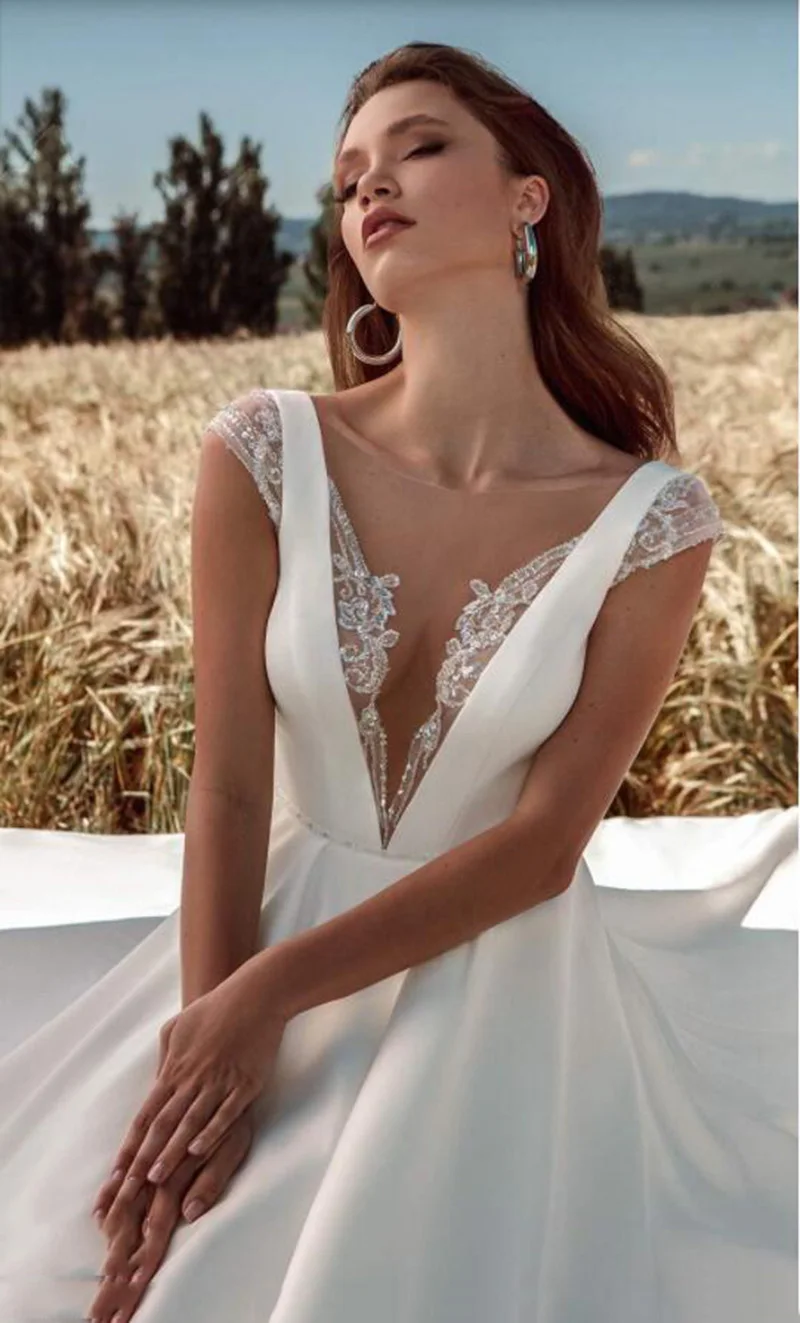 Deep V Neck Wedding Dress Satin Simple Lace Style Beach Bridal Gowns Zipper Back Robe De Mariée Sleeveless 2024 For Sexy Women