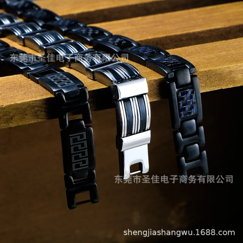 

Titanium Steel Cold Wind Bracelet Niche Versatile Personality Bracelet Men's Locomotive Chain Spot Wholesale CE624