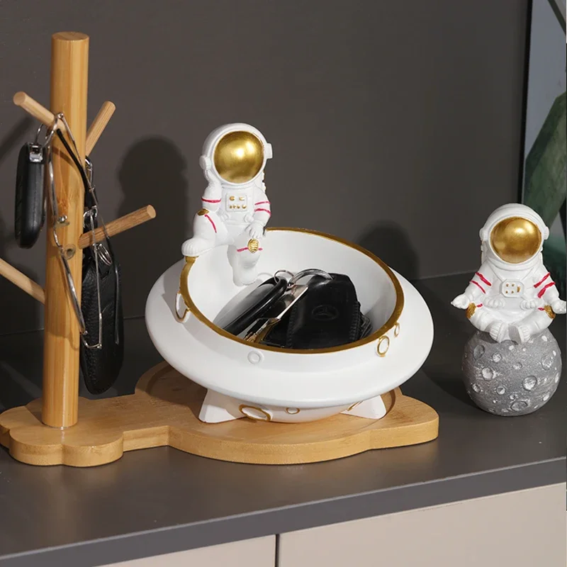 

Современная искусственная Роскошная гостиная астронавт украшение для хранения ключей кофейный столик картонная коробка подарок для друзей