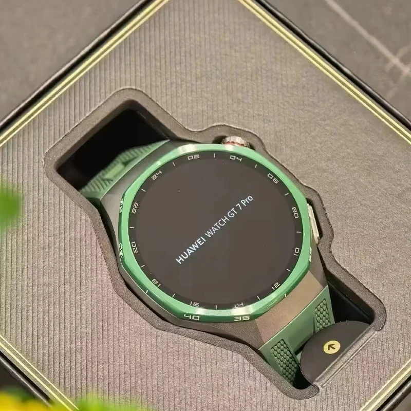 HUAWEI Watch GT 7 Pro Smartwatch 1.47 inches AMOLED color screen Up to 21-Day Battery Life Global Version Watch