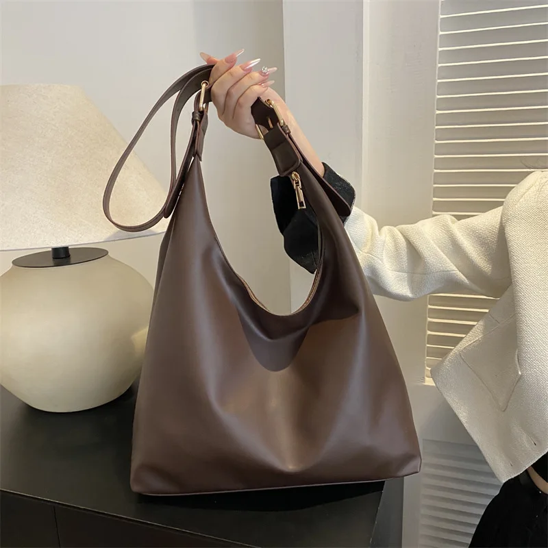 

Women 2024new Large Capacity Bag Retro Texture Single Shoulder Tote Bags Fashion Versatile Casual Handbags Commuter Underarm Bag