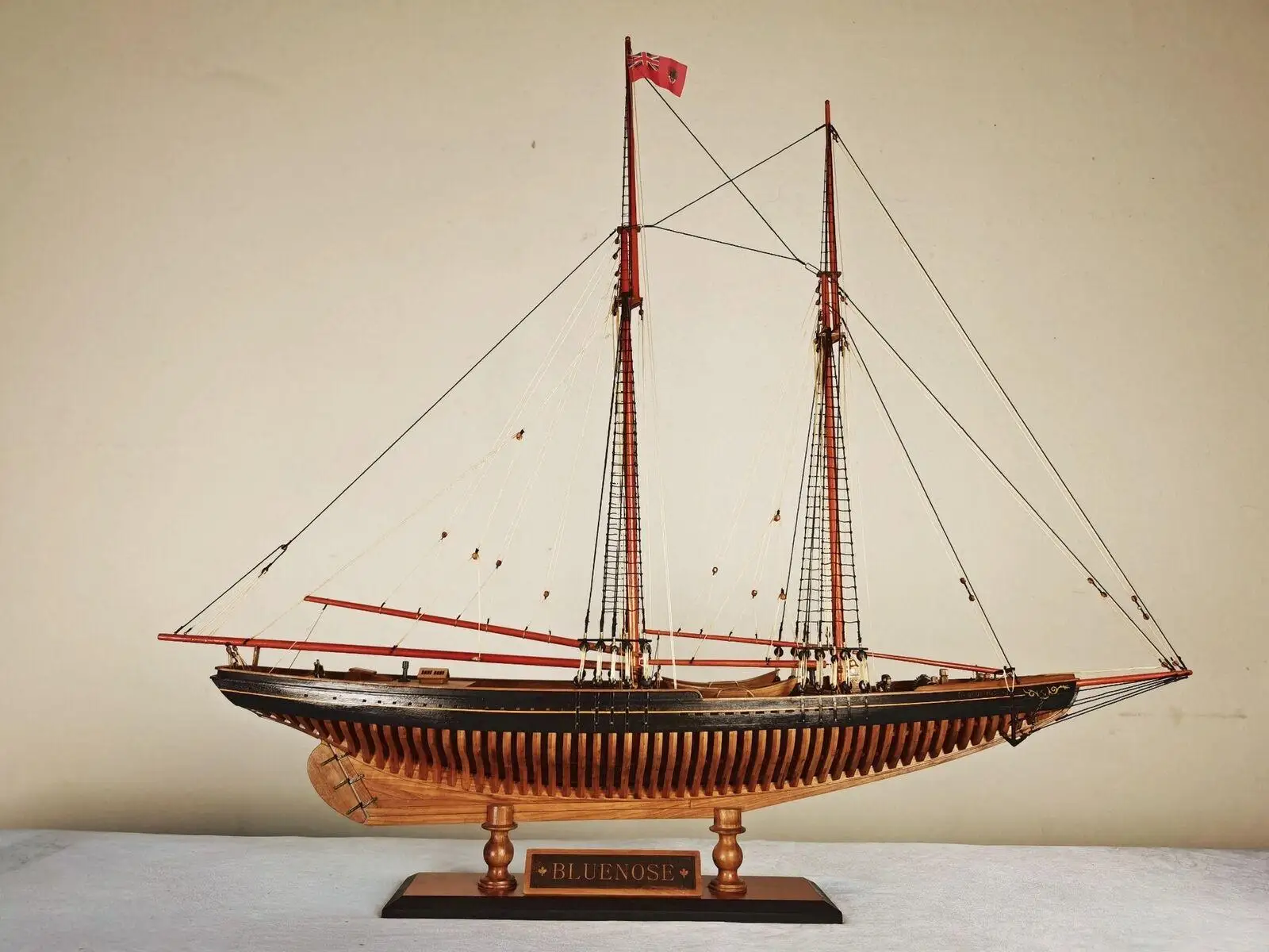 

American Cup Bluenose FULL RIB POF Sailboat 1:72 730 mm Wooden Ship Model Kit