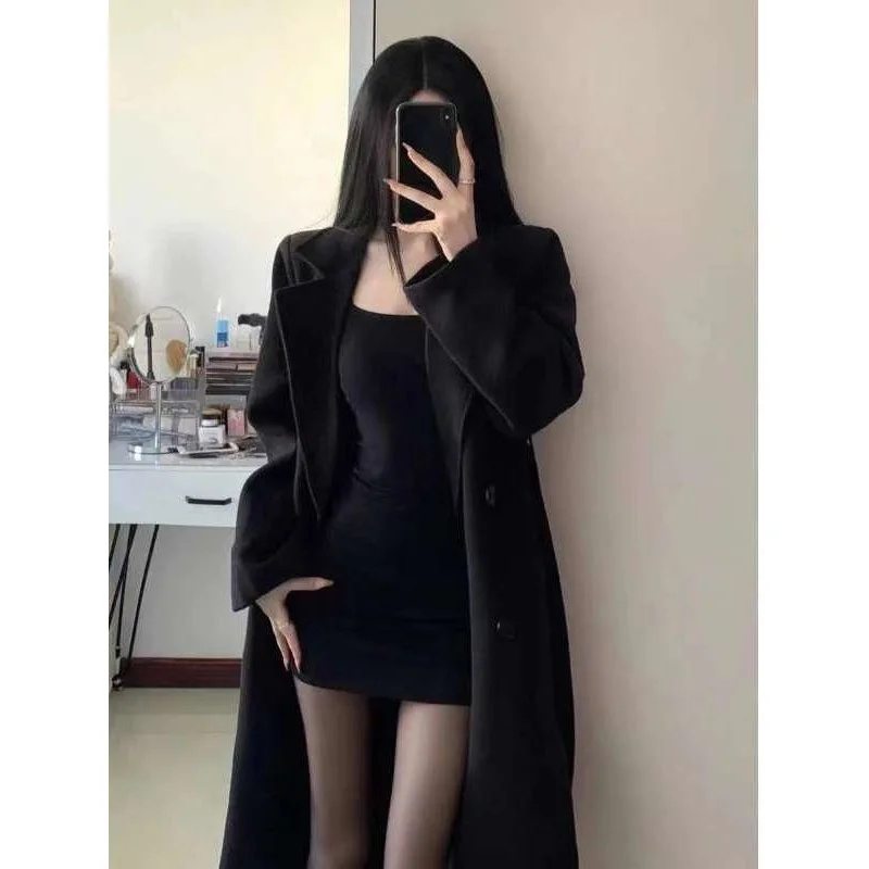 Hepburn style black suit woolen jacket women's autumn and winter 2023 new model small person high sense medium and long style