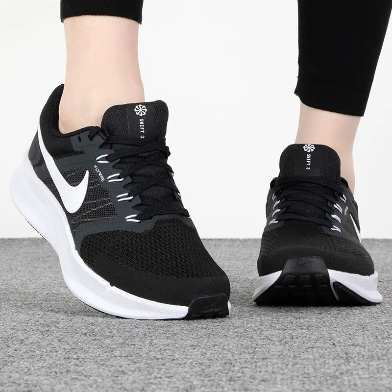 Nike women's shoes 2024 fall new sports and leisure comfortable 100 lightweight breathable running shoes DR2698-002 image 4