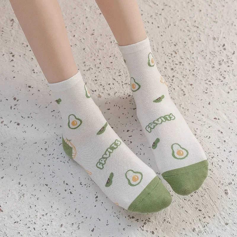 

2023 spring and summer new socks female green avocado twist series student socks with letters and color matching socks