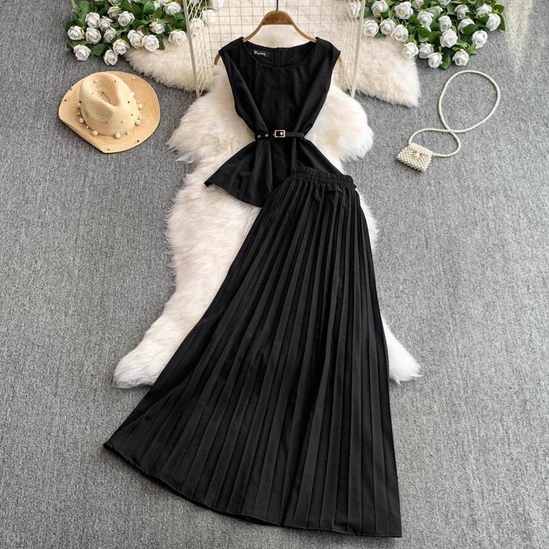 

Fashion Style Women's Summer New Fashion Sleeveless Vest Top and High Waist Slim Pleated Skirt Two Piece Set