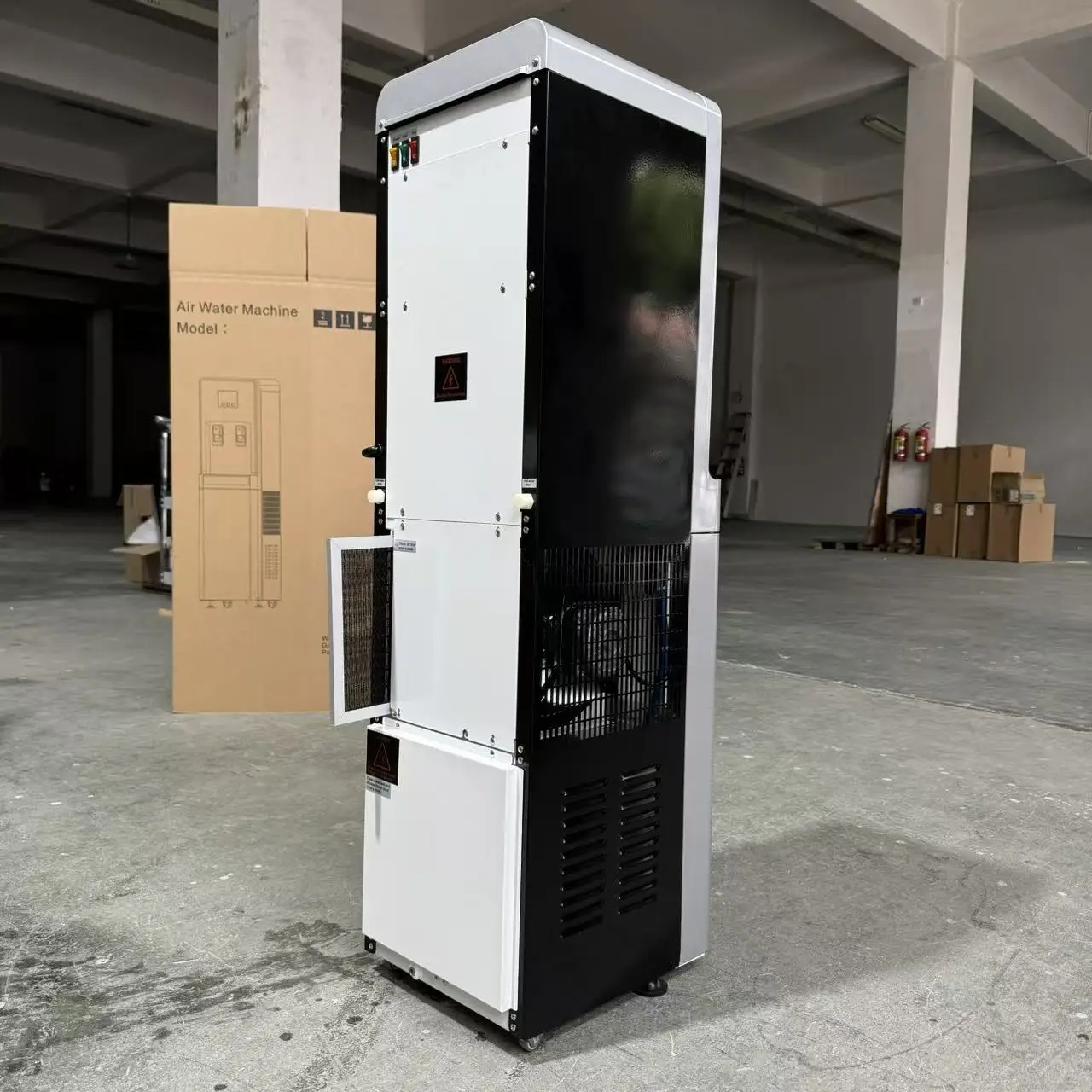 20L Floor Standing Solar/Electric Plastic Housing Air Water Generator R290 Natural Refrigerant Household Hotel Car Use Mobile