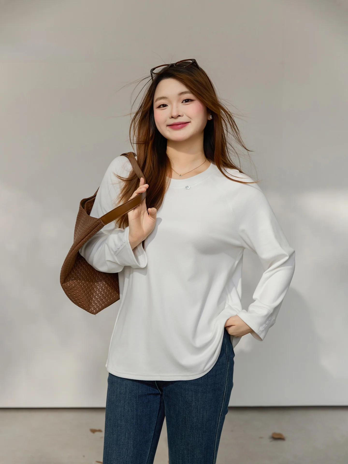

DM00 Large Size Casual Loose Brued Long Sve T-irt 20 Points Year End Festival 5 Casual Sle Polyester Fiber