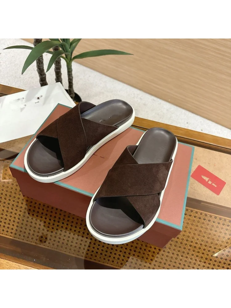 Leichte Luxus-Herren-Mules 2026 Frühling Sommer Neu Kreuzriemen-Slides Leichte Outdoor Alltags-Freizeitpantoffeln