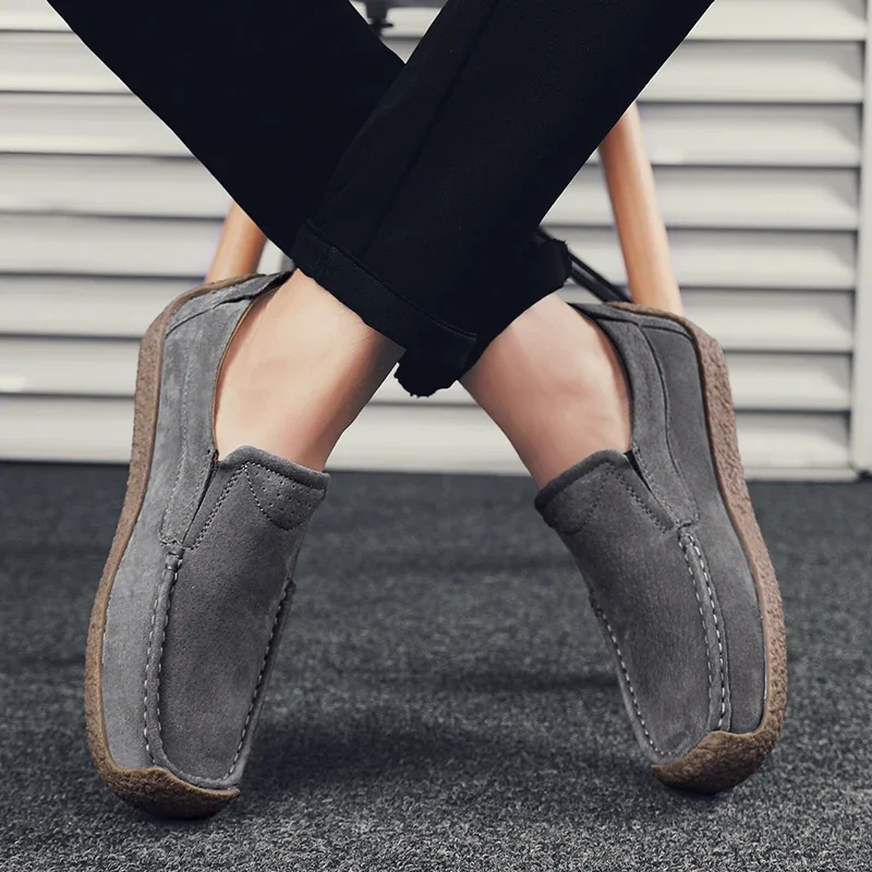 Flat Suede Leather Comfortable Soft Soled Driving Shoes High-quality Flat Shoes Walking Loafers Men's Autumn Sports Shoes 2025