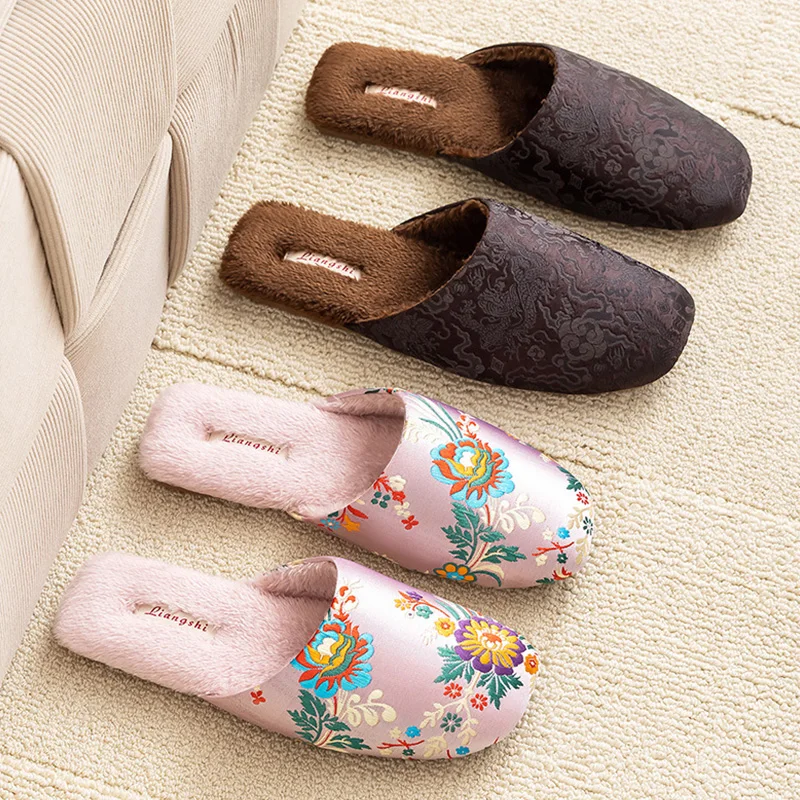 Autumn and winter new Chinese-style plush slippers men\'s home  embroidered slippers embroidered Beef tendon sole women\'s shoes