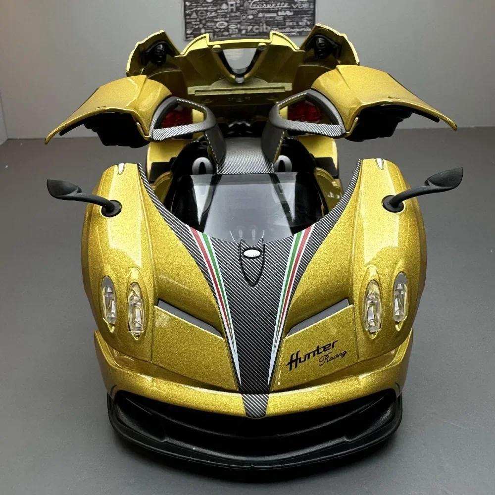 Pagani huayra-子供向けの合金スポーツカーモデルのおもちゃ、1:22合金ダイキャスト、ミニチュアスーパーカー、ドアが開いた、音が軽い、引き戻す、フェスティバルギフト