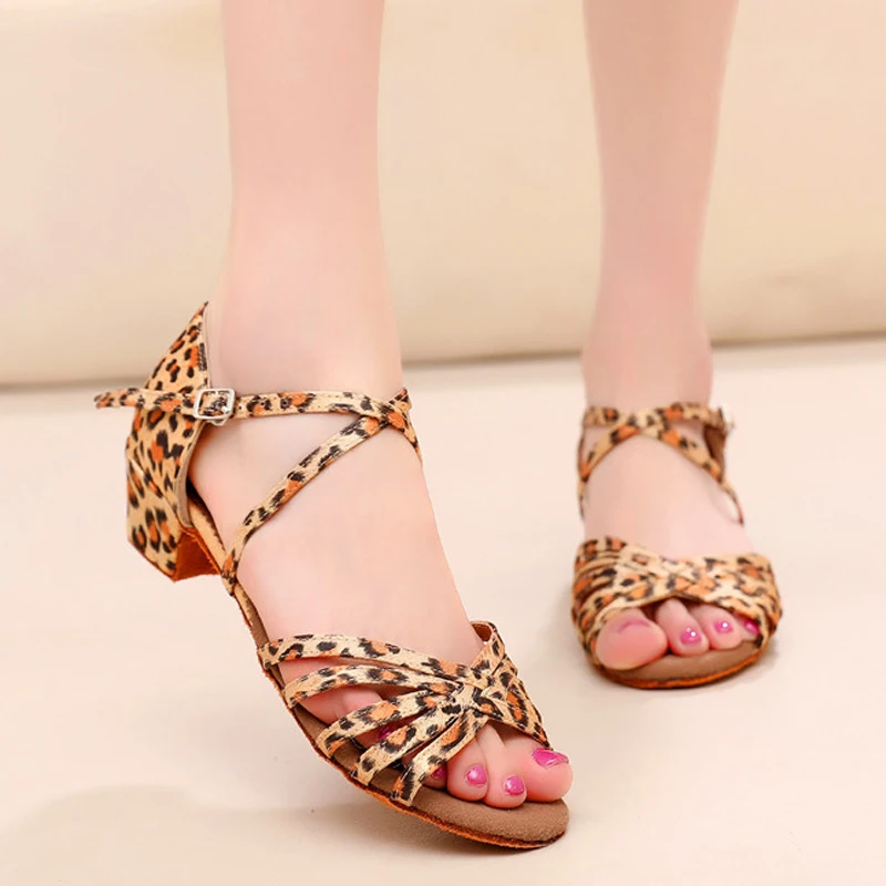 

Обувь для латинских танцев с леопардовым принтом для детей и взрослых, обувь для бальных танцев/сальсы/латинских танцев, танцевальная обувь на низком каблуке с мягкой подошвой