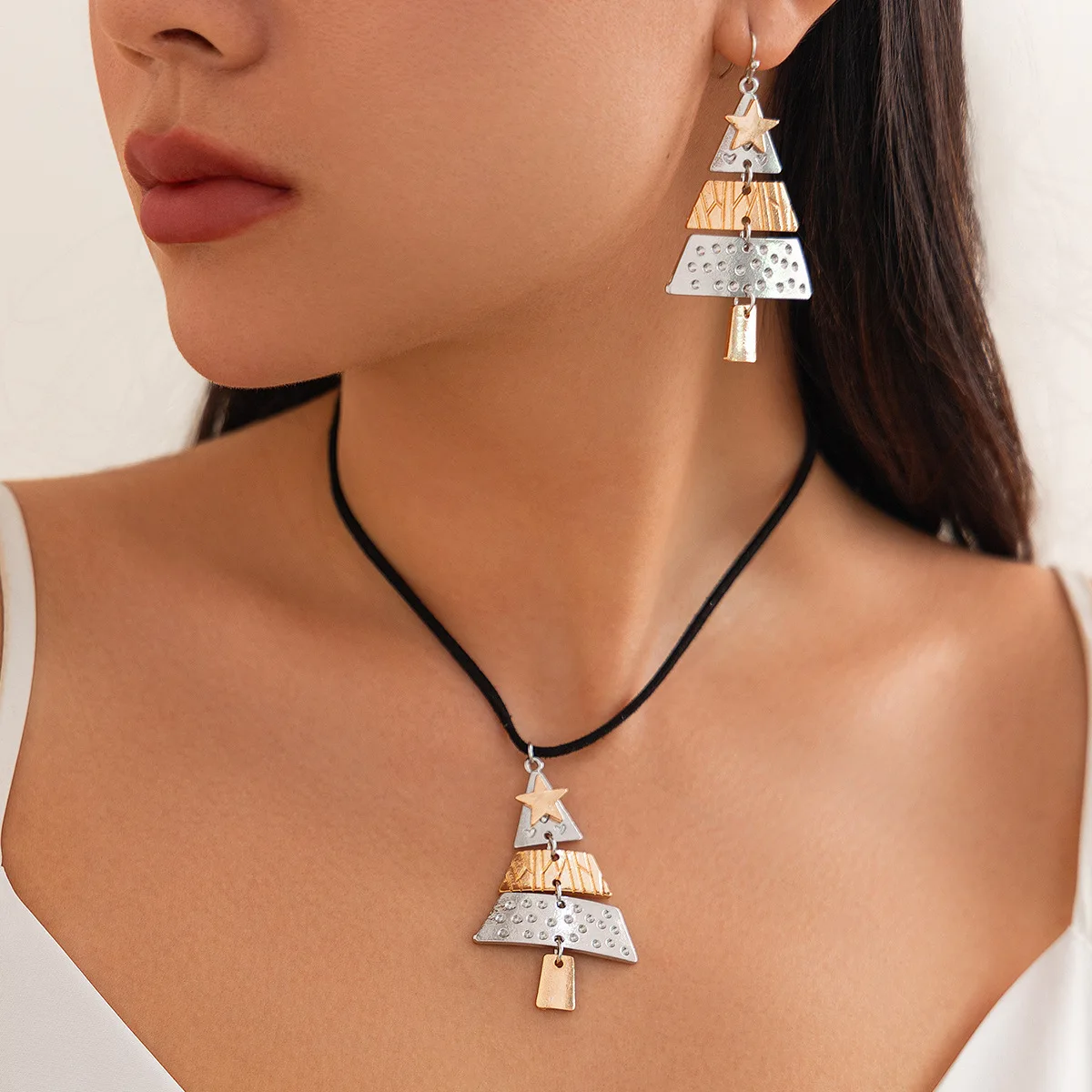 Necklace Star Tree Pendant Silver Tone Alloy Holiday Tassel Lightweight Durable Versatile Jewelry for Women Resort Party