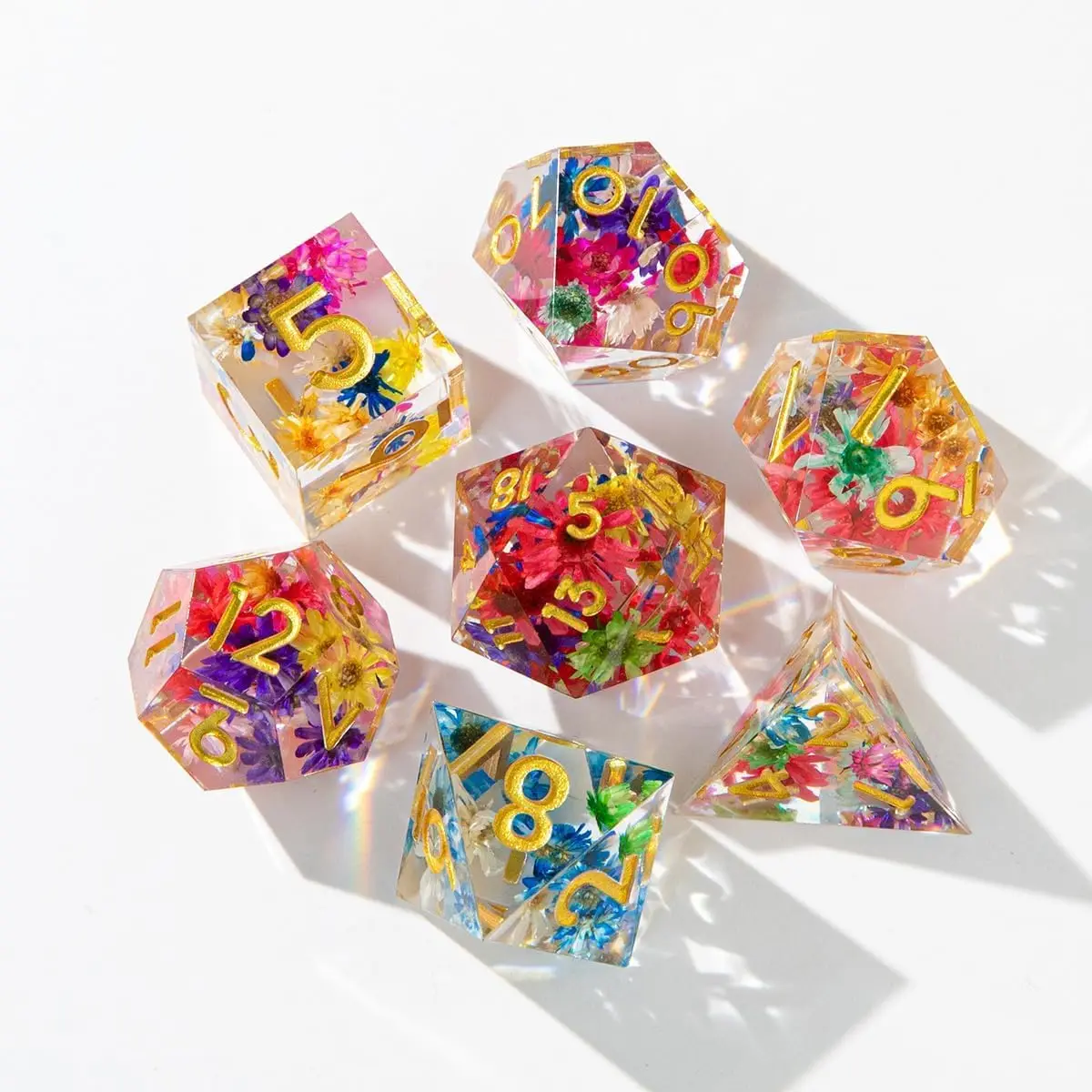 

Набор прецизионных кубиков ручной работы из смолы (7 предметов) — многогранные кубики для обучения математике для ролевых игр и настольных игр: D20, D12, D100, D10, D6