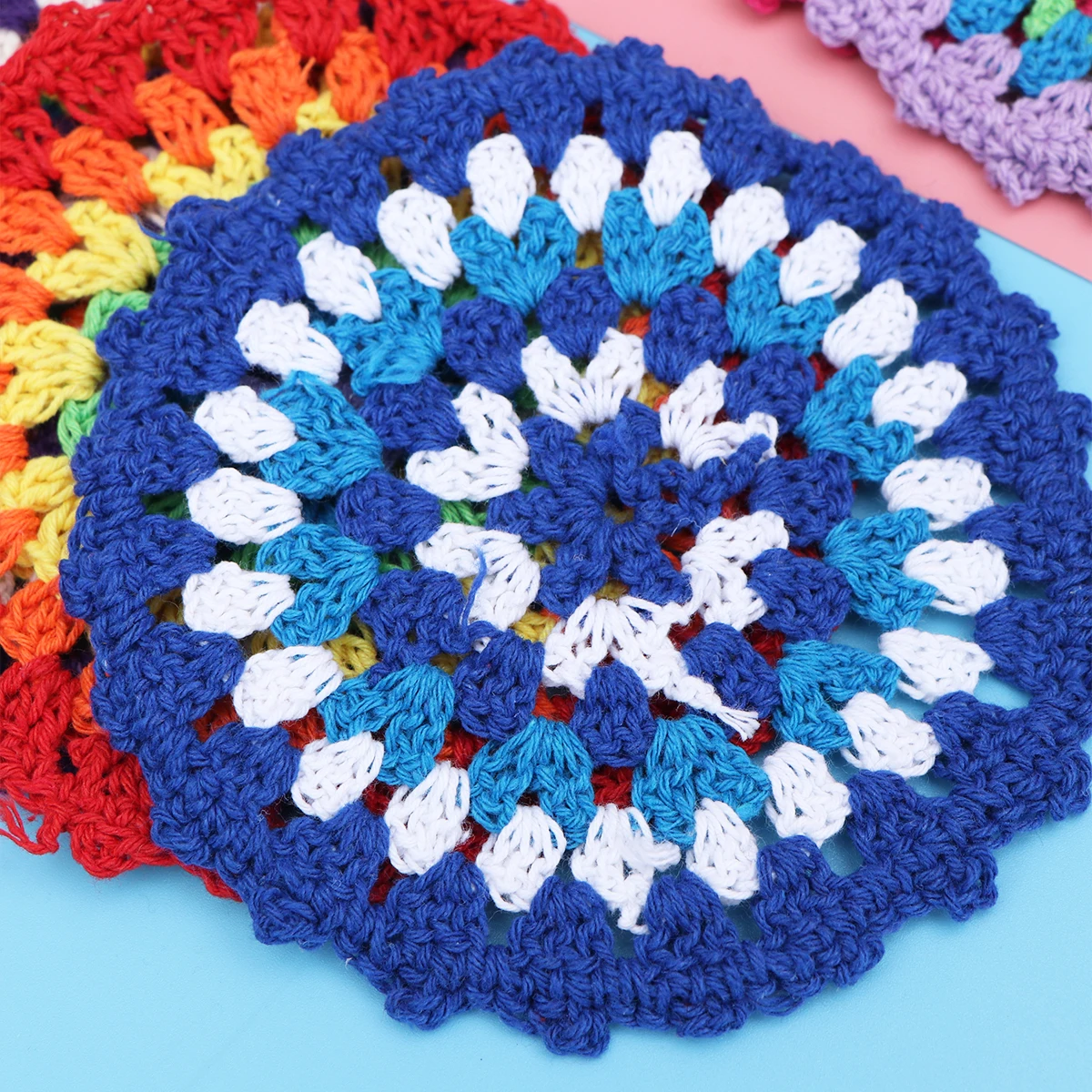 

10pcs Crochet Decorative Coasters Tea Cup Mat Cotton Coasters Creative Mug Pad Handcraft Rainbow Color Coasters Round Cup Mat (R