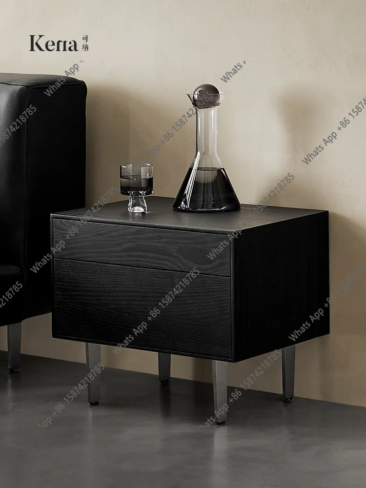 

Retro black bedside table light luxury solid wood medieval bedside table Italian minimalist designer fashion