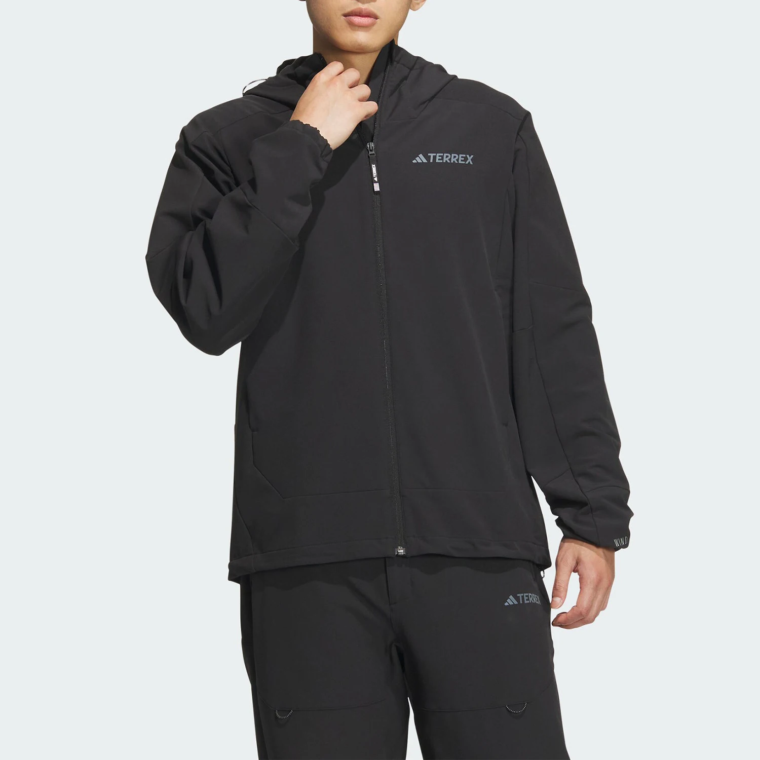 

Adidas genuine genuine New Men's Outdoor Moisture-Wicking Water-Repellent Sports Softshell Jacket JE8282