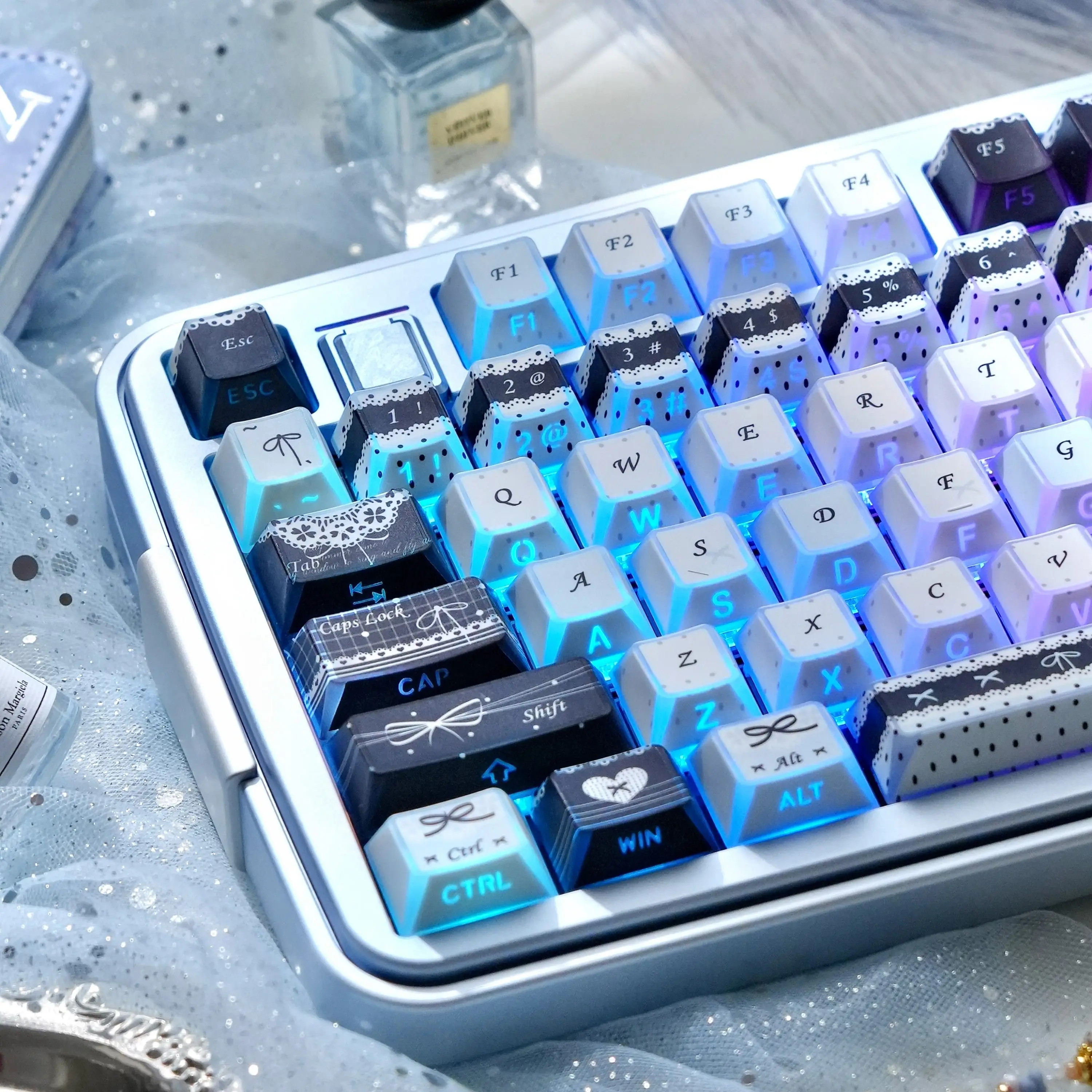 Dream Weave Theme Keycaps Translucent Pbt Dye Sublimation Cherry Profile Keycap Custom Blue Key Caps for Mechanical Keyboards