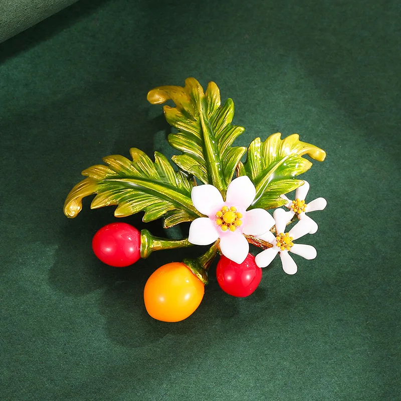 

New High-quality Enamel Glaze Flowers Red Yellow Tomato Brooch 3D Petals Green Leaves Kumquat Pin Exquisite Clothes Accessories