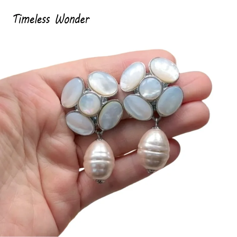 

Timeless Wonder Fancy Geo Shell Pearl Floral Stud Earrings for Women Designer Jewelry Runway Goth Runway Cute Gift Kpop 3374