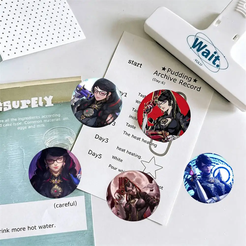 Anime Bayonetta Round Badges Can Be Used To Decorate Clothes And Backpack Pins