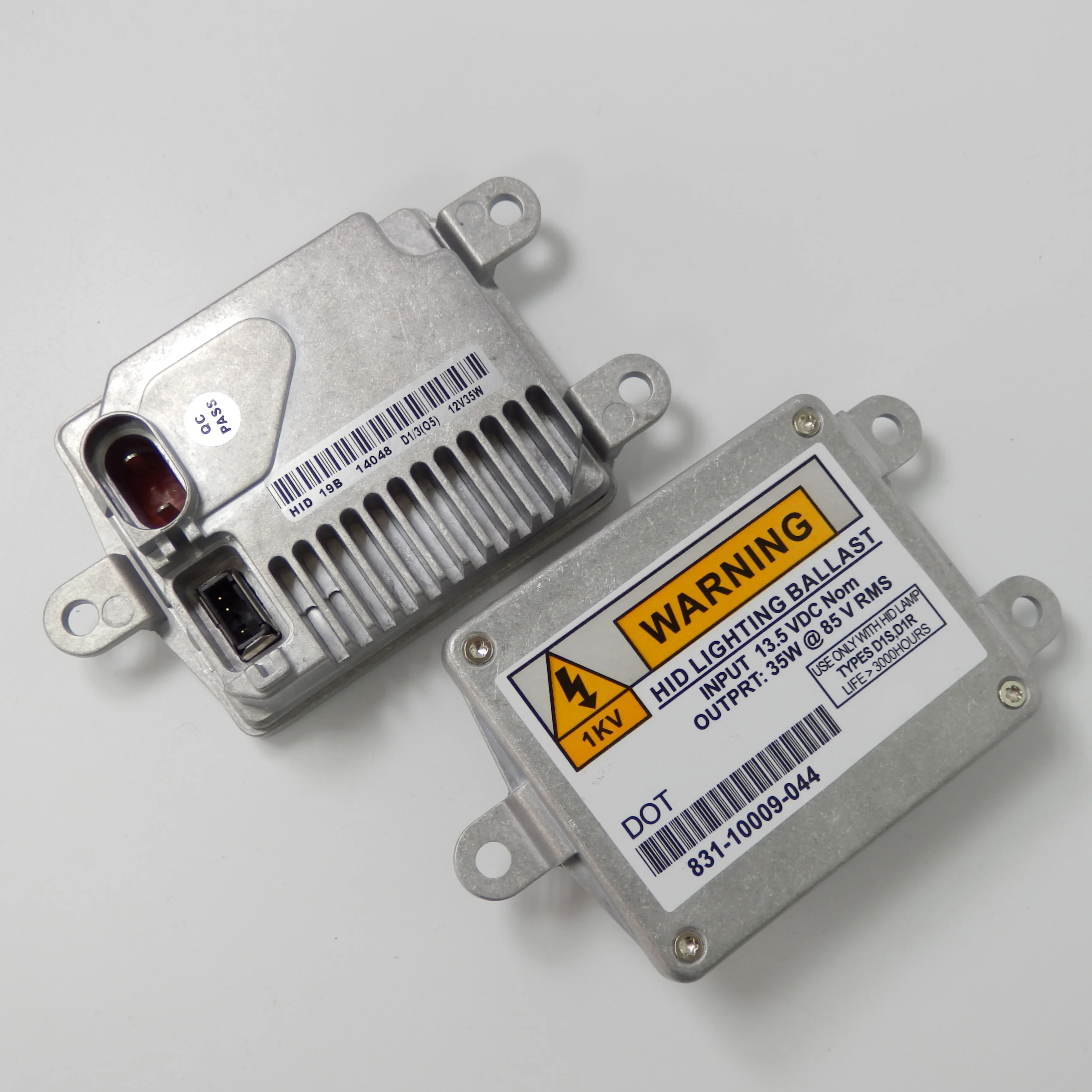 リンカーン・タウンナビゲーター、クライスラー300m用d1sキセノンヘッドライトバラスト-83110009044-83110009041-1z0941641a-83110009044