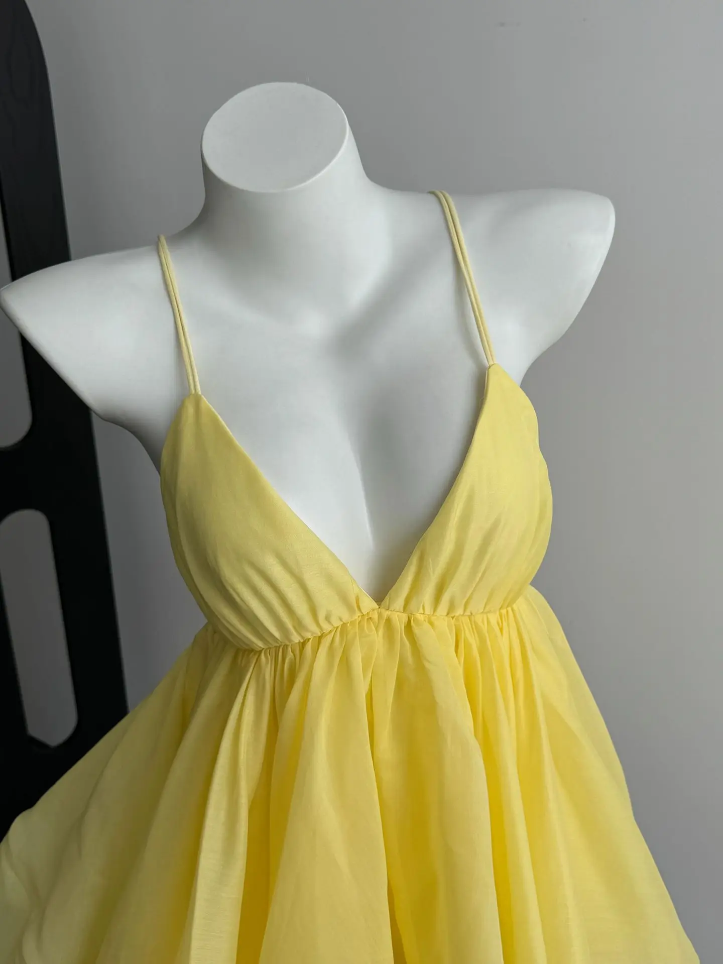 Seksowna sukienka plażowa na ramiączkach spaghetti, z odkrytymi plecami i dekoltem w serek dla kobiet, luksusowa sukienka na studniówkę od projektanta, suknia na przyjęcie celebrytów, kolekcja 2022