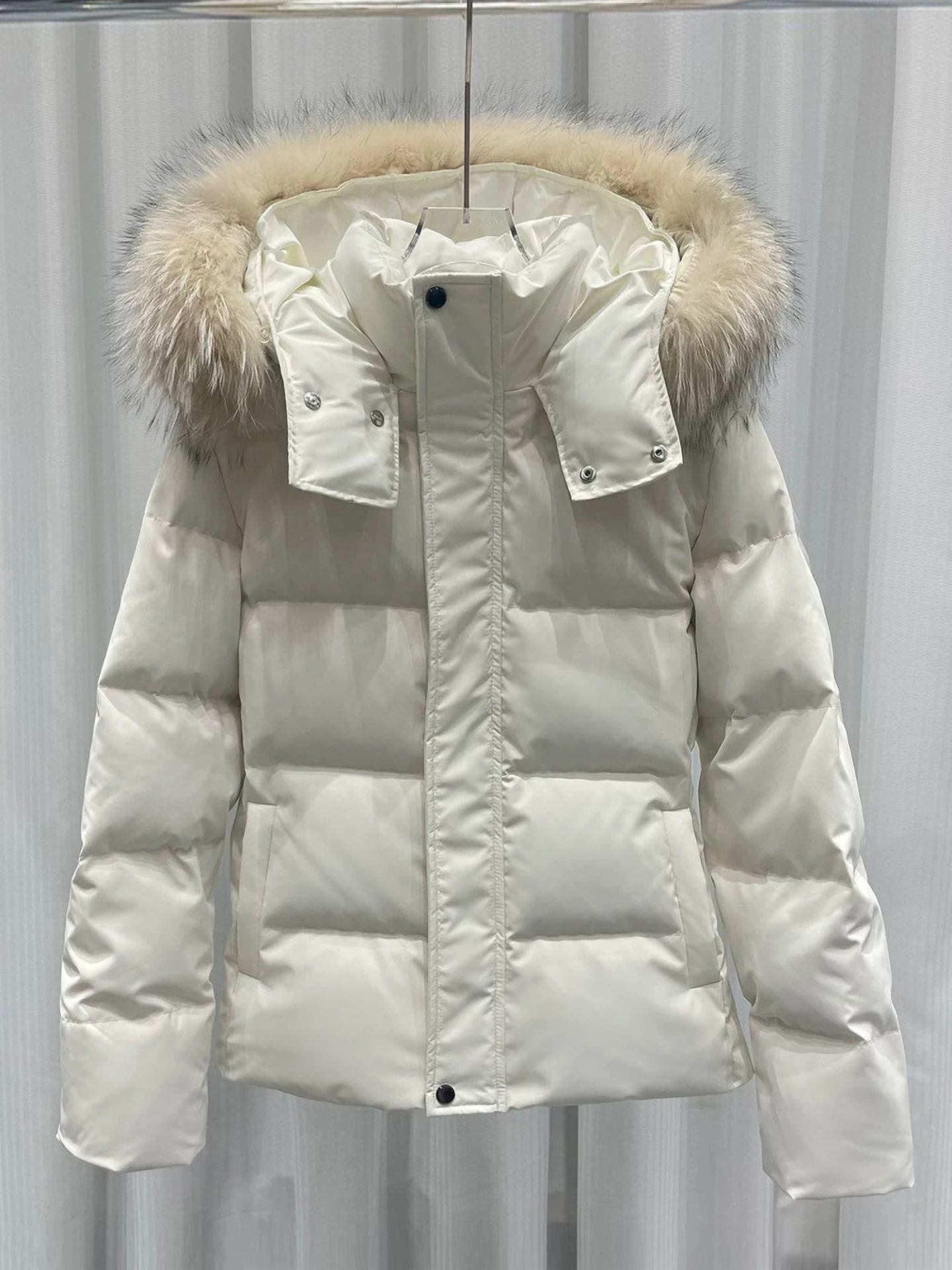 Winter Women's Hooded Cotton Jacket Large Plush Fur Collar Thickened Slim Fit Cotton -padded Coats Fashion Warm Short Parka
