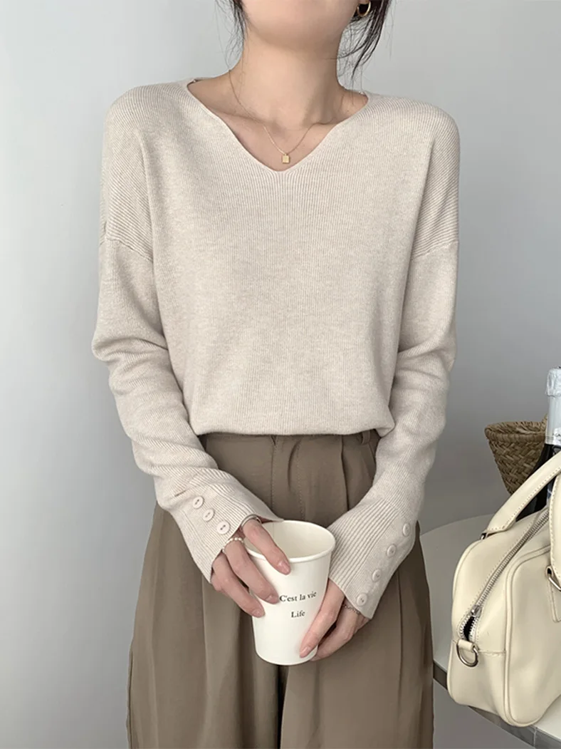 V-neck Loose Knitted Bottoming Shirt Women's Long Sleeve Inner wear Pullover Sweater Solid Top Spring and Autumn Winter 2024 New