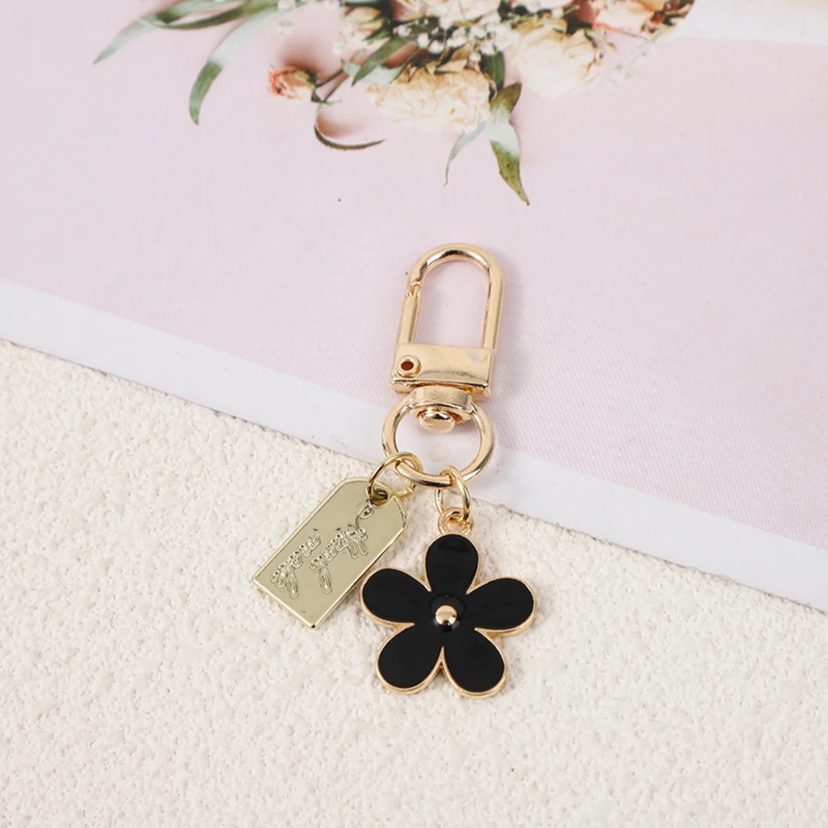 Durable Metal Flower Key Chain Car Key Ring Pendant Bag Charm Keyring Keychains Decoration Women Girls Gifts Pendant for Purse image 4