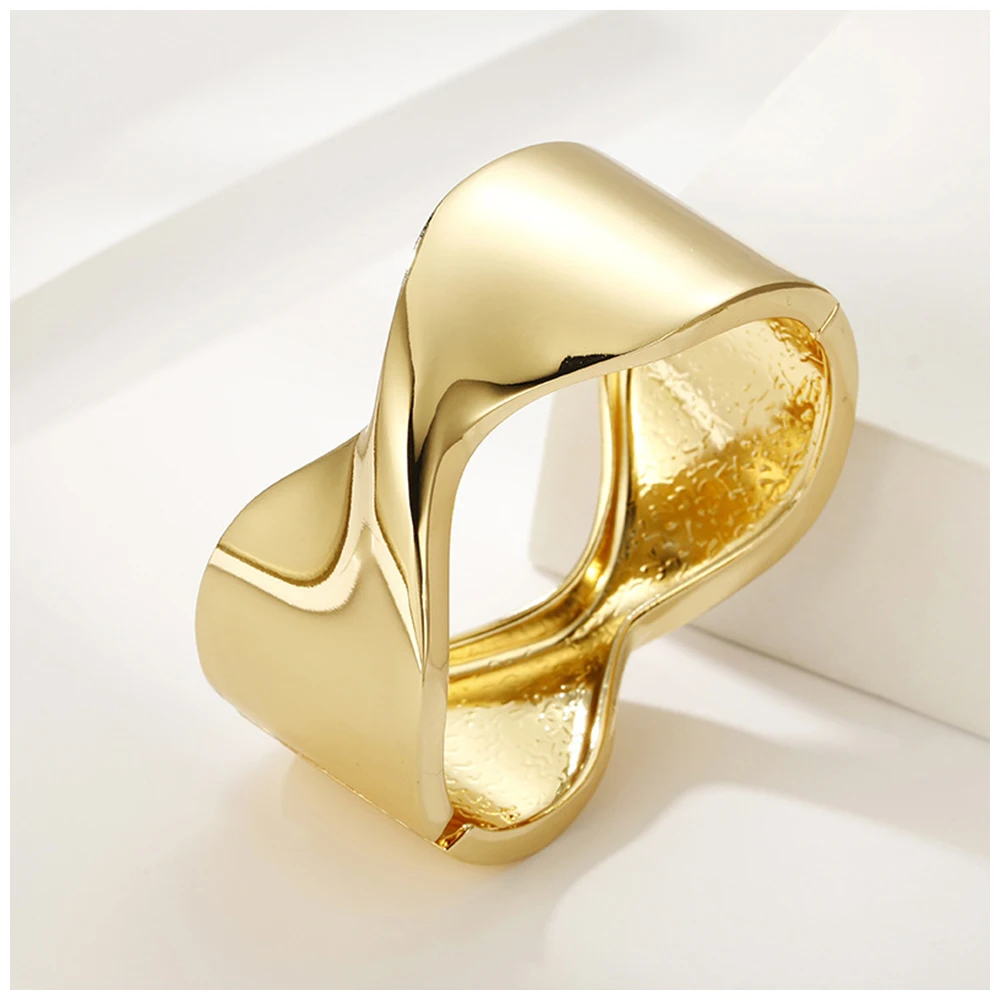 GGQINISI New Arrivals Euramerican Bowknot Gold Color Bracelet Statement Chunky Bangle for Women